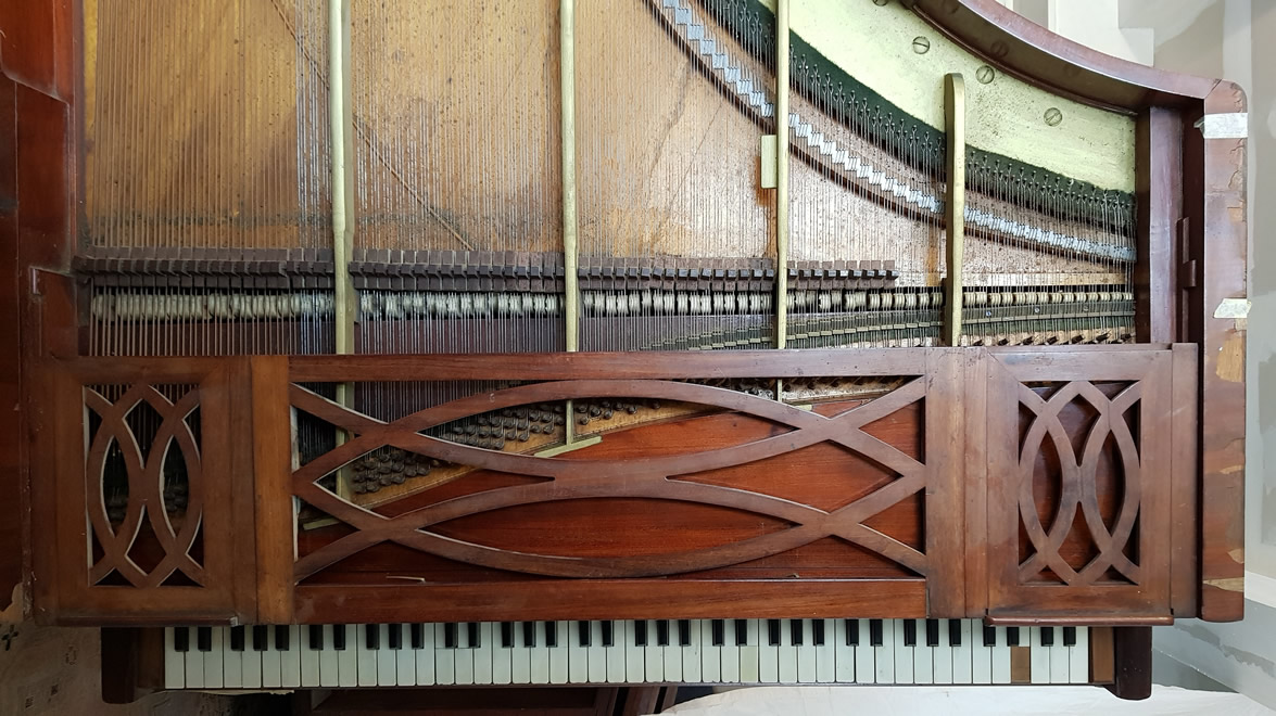 PLEYEL Carré 1835 PLEYEL Carré 1835