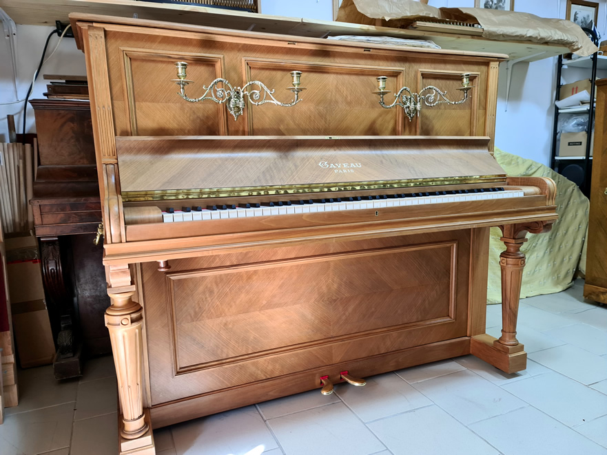 Piano droit GAVEAU 1919 finition ultra-mat