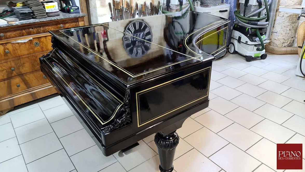 PLEYEL 1878 noir Napoléon III