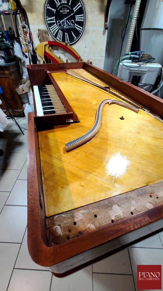 broadwood 1843 vernissage table harmonie