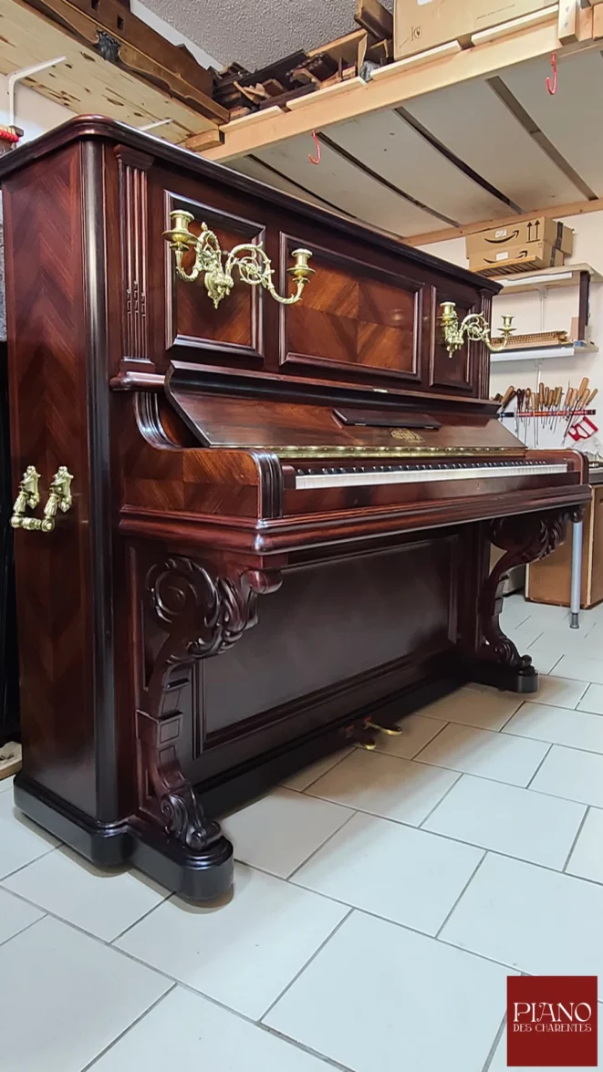 erard droit 1899 palissandre frise rempli cire